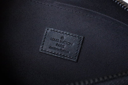 POCHETTE TO GO 30 MONOGRAM CANVAS