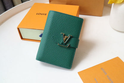 VERTICAL COMPACT WALLET GREEN CAPUCINES