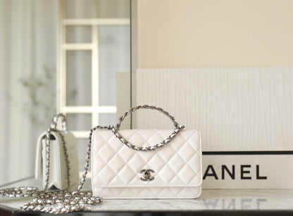 CC WOC 19 WHITE LAMBSKIN SILVER HARDWARE