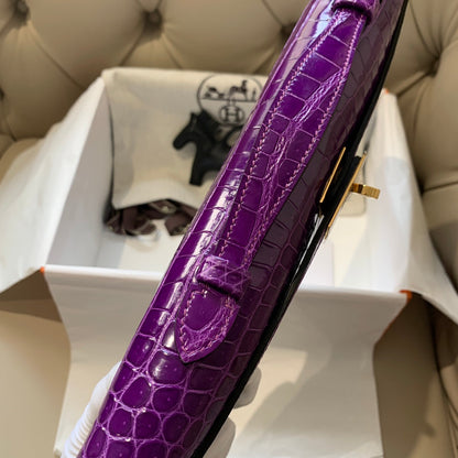 KELLY CUT 31 IN VIOLET PURPLE ALLIGATOR LEATHER WITH GOLD HARDWARE (MADE-TO-ODER)