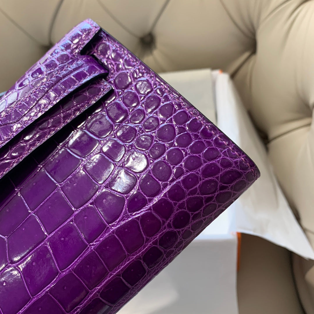 KELLY CUT 31 IN VIOLET PURPLE ALLIGATOR LEATHER WITH GOLD HARDWARE (MADE-TO-ODER)