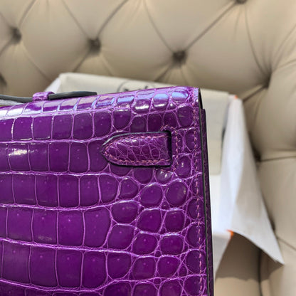 KELLY CUT 31 IN VIOLET PURPLE ALLIGATOR LEATHER WITH GOLD HARDWARE (MADE-TO-ODER)