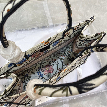 MEDIUM BOOK TOTE BAG 36 IN BEIGE COTTON WITH MULTICOLOR EMBROIDERY