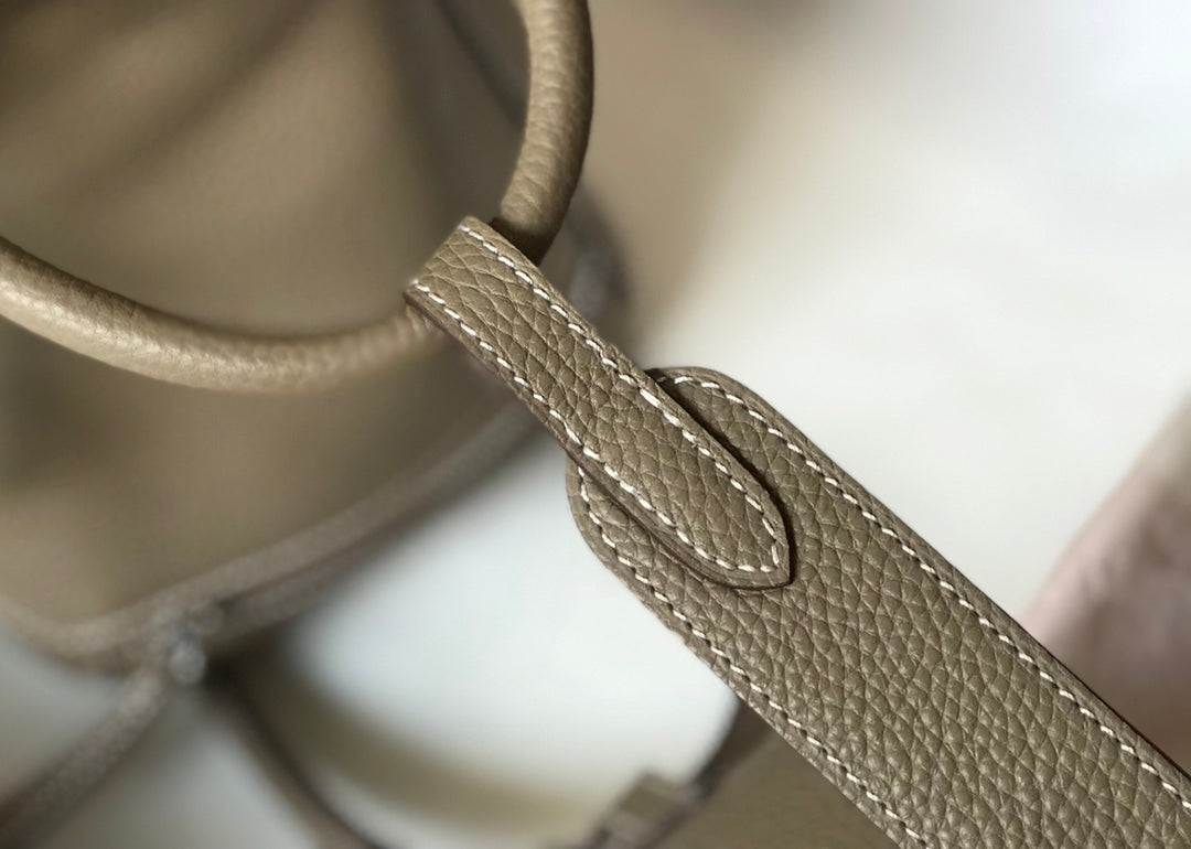 HM LINDY 30 BAG IN PEANUT BROWN CALFSKIN SILVER HARDWARE