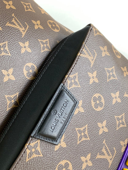 DISCOVERY BACKPACK 40 IN BROWN MONOGRAM CANVAS RUBBER LOGO