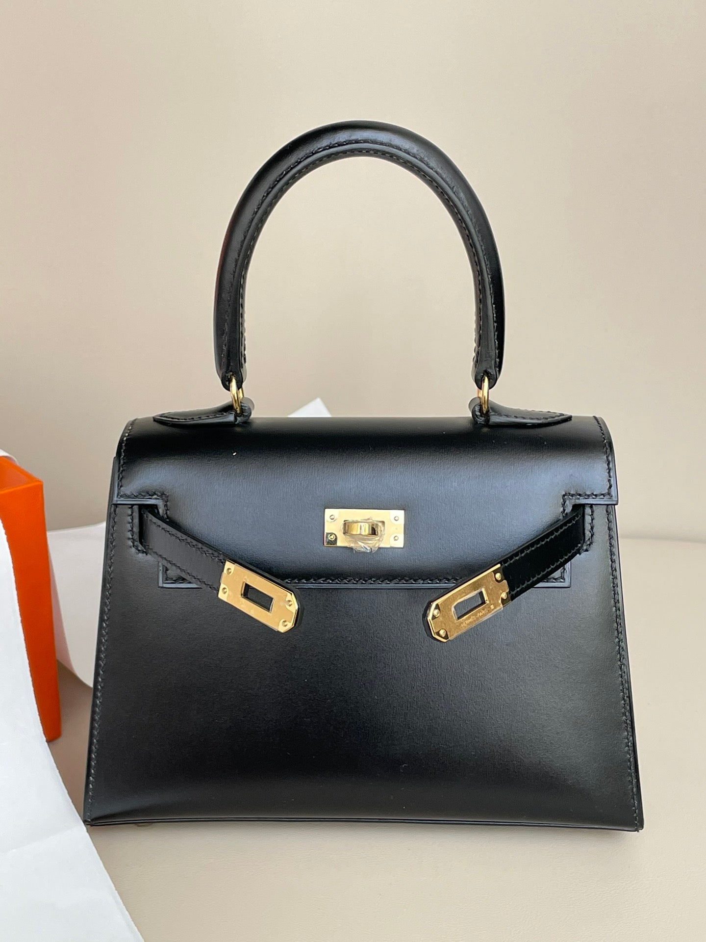 KELLY MINI 20 BAG IN BLACK SMOOTH CALFSKIN WITH GOLD HARDWARE (MADE-TO-ODER)