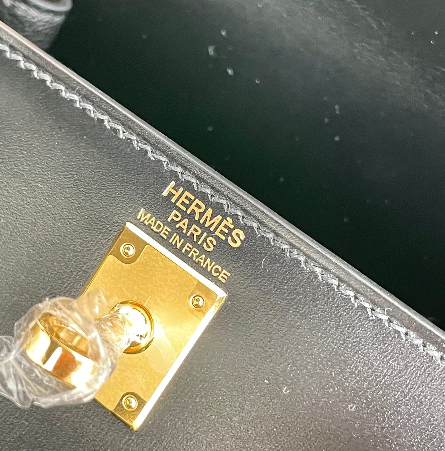 KELLY MINI 20 BAG IN BLACK SMOOTH CALFSKIN WITH GOLD HARDWARE (MADE-TO-ODER)