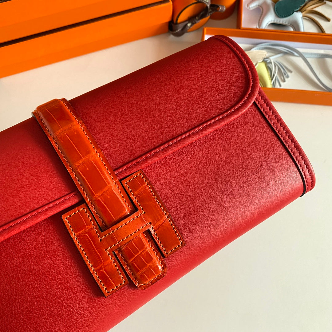 JIGE ELAN 29 CLUTCH IN RUBY RED CALFSKIN WITH APPLE RED LIZARD SKIN (MADE-TO-ODER)