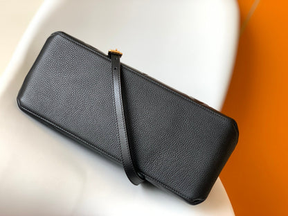 PETIT PALAIS PM LARGE SHOULDER BAG 34 IN BLACK EMBOSSED COWHIDE GOLD-TONE HARDWARE