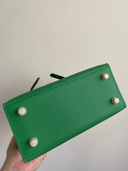KELLY MINI 20 BAG IN EMERALD GREEN CALFSKIN WITH GOLD HARDWARE (MADE-TO-ODER)