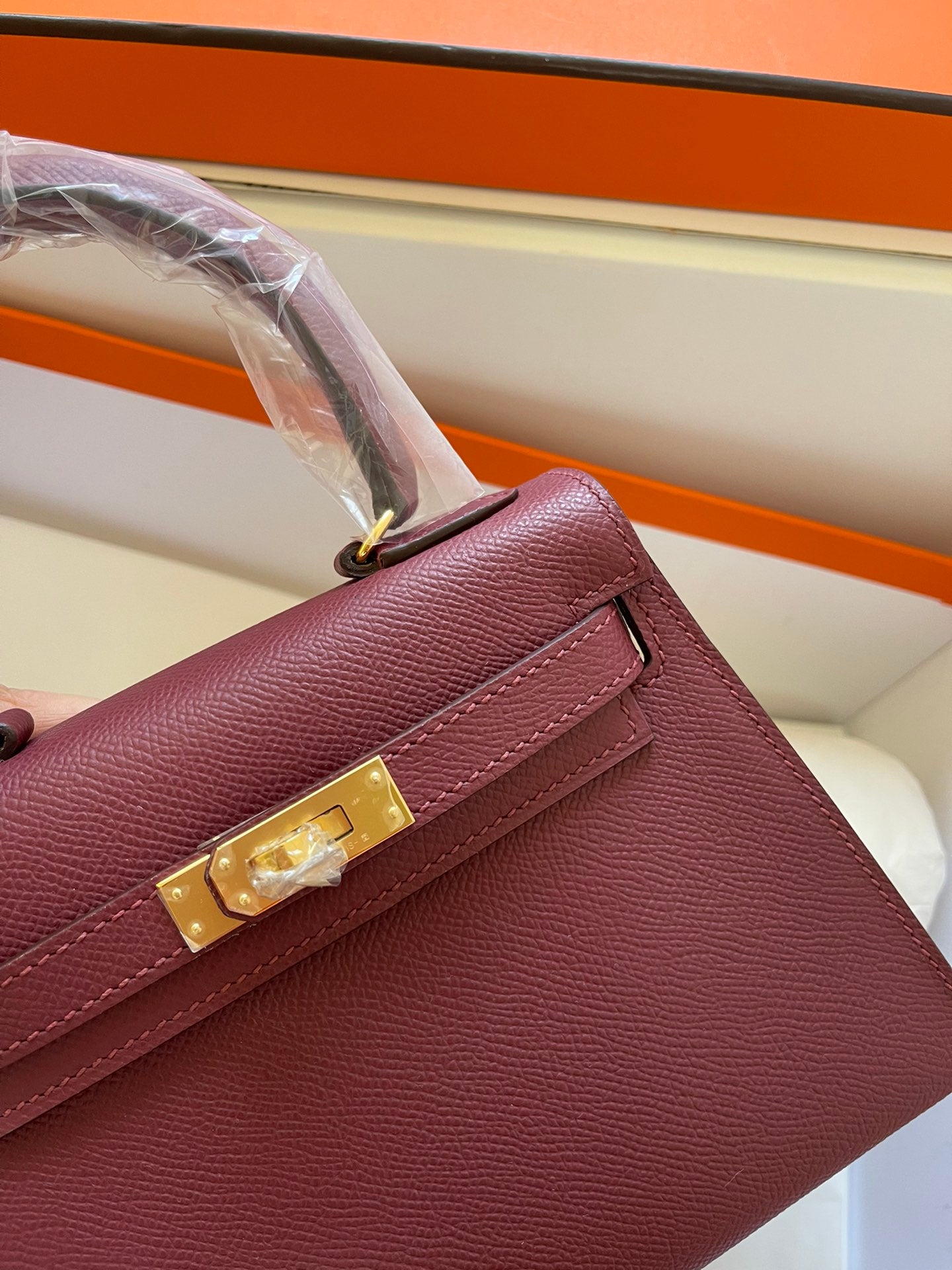 KELLY MINI 20 BAG IN GARNET RED CALFSKIN WITH GOLD HARDWARE (MADE-TO-ODER)