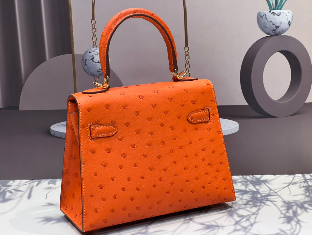KELLY BAG 20 IN FIRE ORANGE OSTRICH LEATHER WITH GOLD HARDWARE (MADE-TO-ODER)