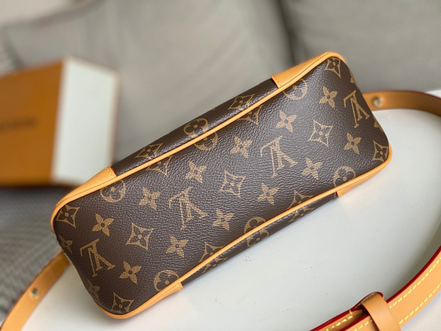 LV 25S BOULOGNE 29 IN BROWN MONOGRAM CANVAS LEATHER TRIM GOLD HARDWARE