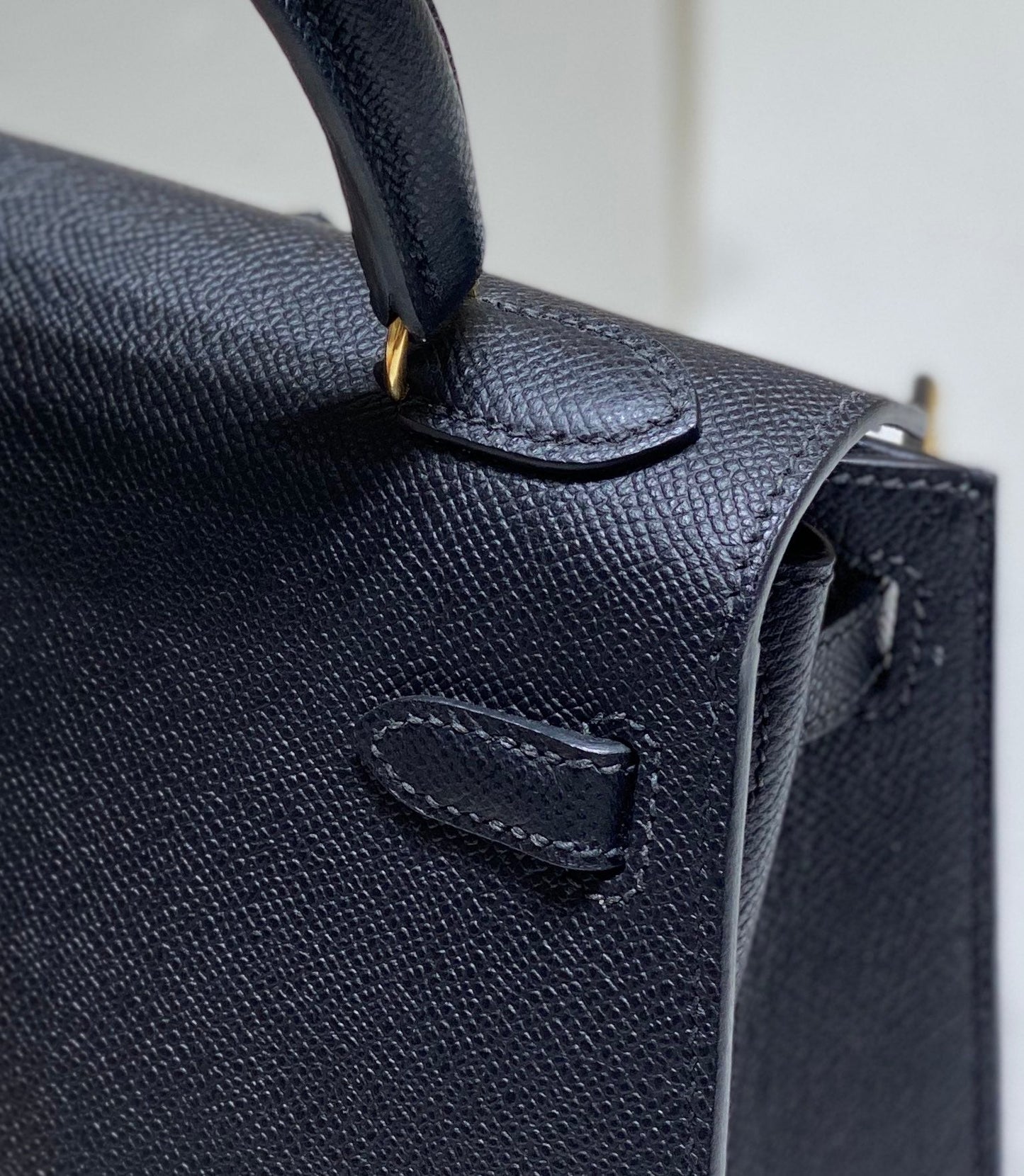 KELLY MINI 20 BAG IN BLACK CALFSKIN WITH GOLD HARDWARE (MADE-TO-ODER)