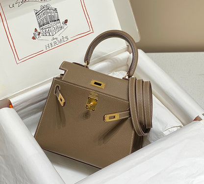 KELLY MINI 20 BAG IN MEDIUM BROWN CALFSKIN WITH GOLD HARDWARE (MADE-TO-ODER)