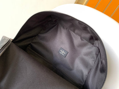 DISCOVERY PM BACKPACK 40 IN BLACK MONOGRAM ECLIPSE CANVAS AND CALFSKIN