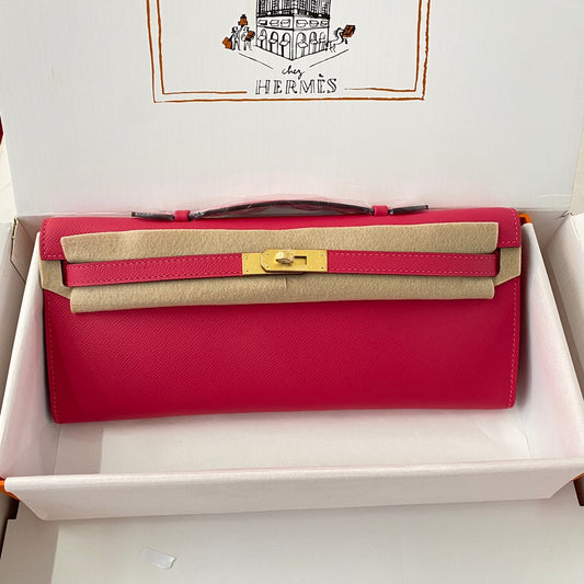 KELLY CUT 31 IN CHERRY RED CALFSKIN WITH GOLD HARDWARE