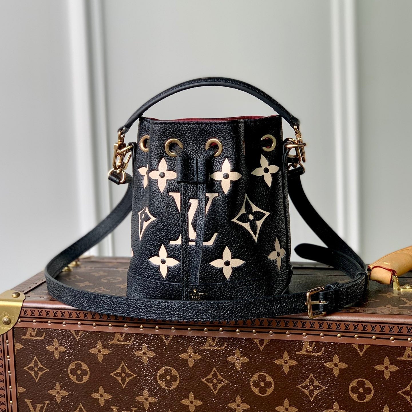 NANO NOÉ 16 IN BLACK BEIGE BICOLOR MONOGRAM EMPREINTE CALFSKIN