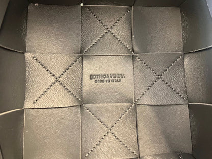 SMALL CASSETTE BUCKET 18 IN DAVY'S GRAY CALFSKIN