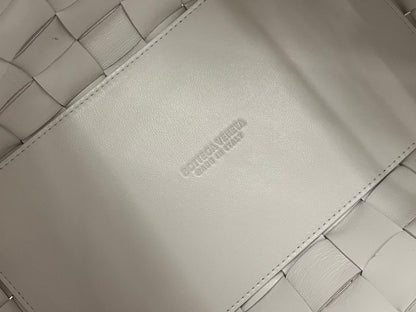 MEDIUM 28 CASSETTE WHITE LAMBSKIN