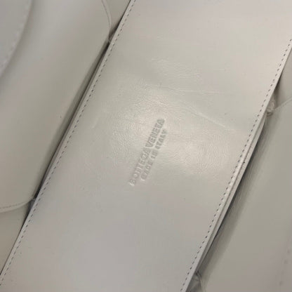 SMALL ARCO TOTE 30 IN WHITE SOFT LAMBSKIN