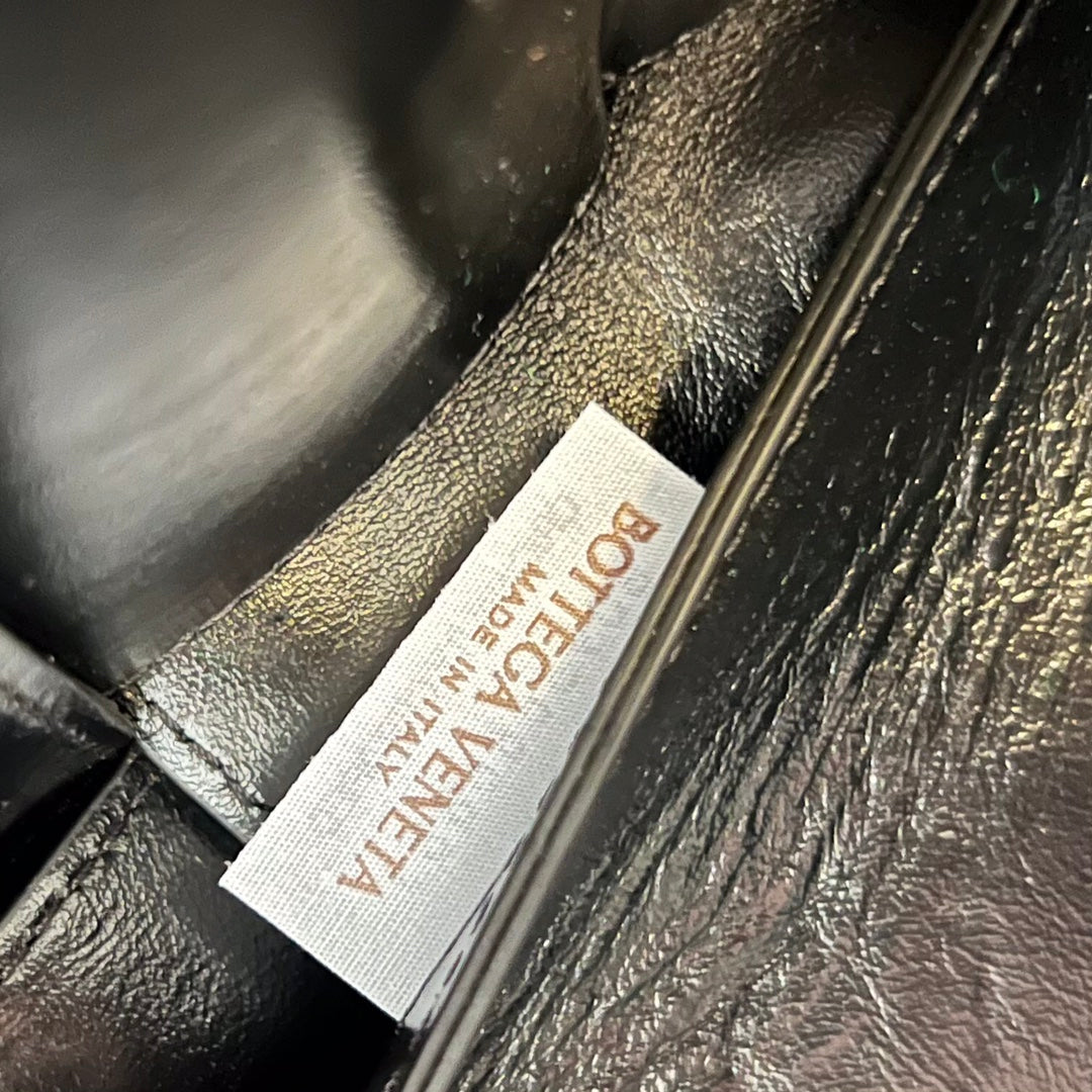 SMALL ARCO TOTE 30 IN BLACK SOFT LAMBSKIN