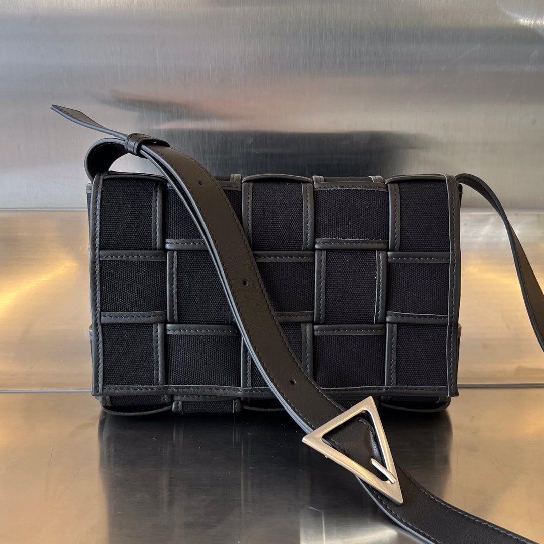 SMALL CASSETTE 23 IN BLACK CANVAS AND CALFSKIN TRIM