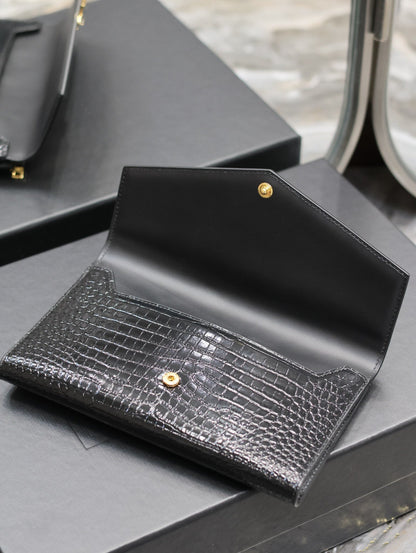 UPTOWN WALLET 21 IN BLACK CROCODILE PATTERN CALFSKIN GOLD LOGO