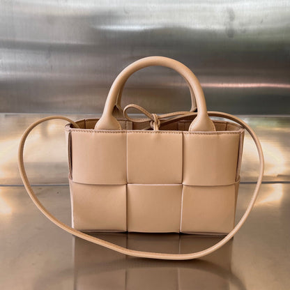 CANDY ARCO TOTE 20 IN TAN BROWN CALFSKIN