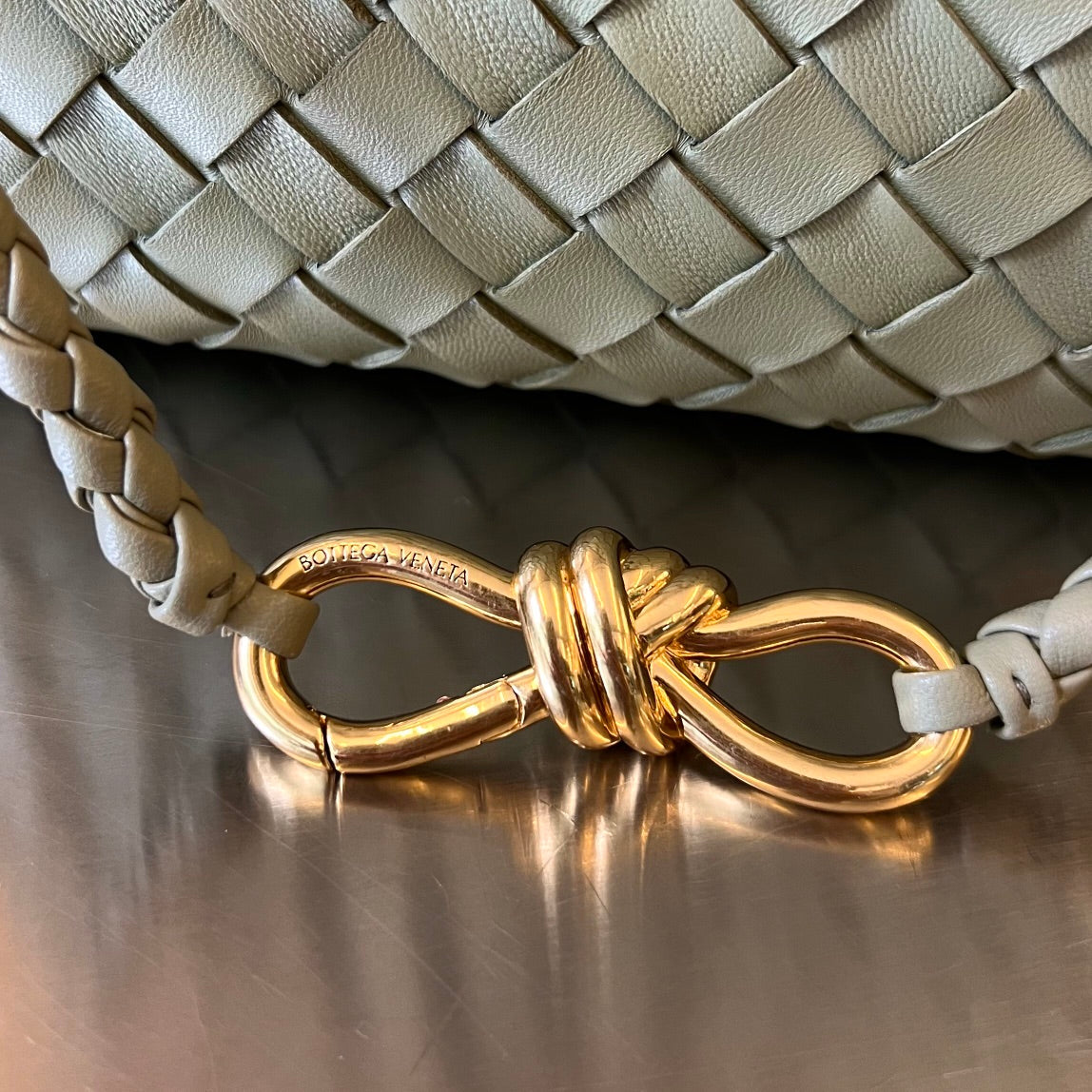 SMALL ANDIAMO 29 IN ECRU BEIGE LAMBSKIN