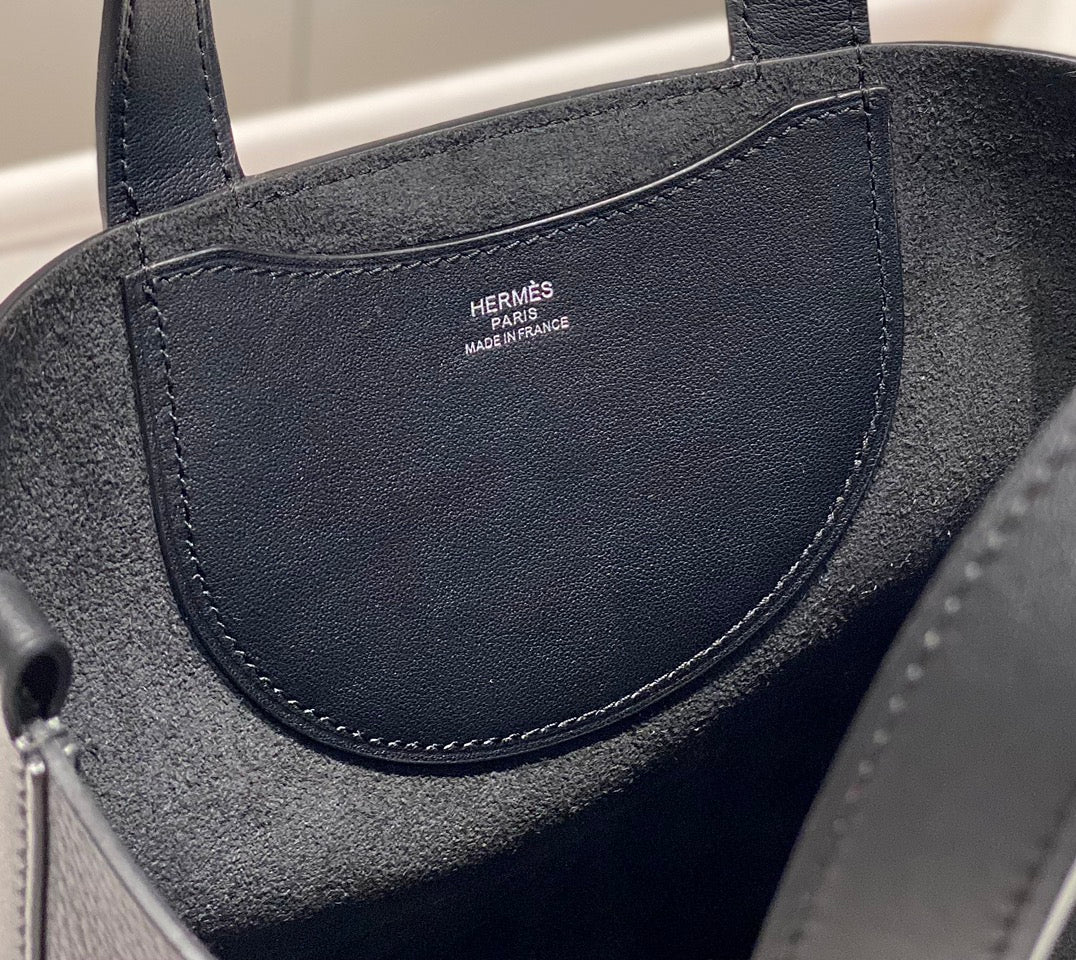 HERMES 25S IN THE LOOP 18 IN BLACK CALFSKIN SILVER HARDWARE