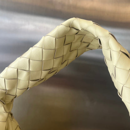 LARGE HOP 54 IN DARK CREAM LAMBSKIN