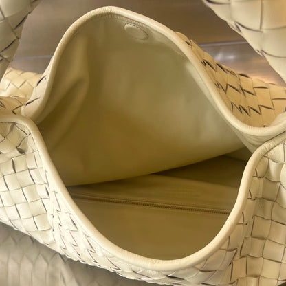 LARGE HOP 54 IN DARK CREAM LAMBSKIN