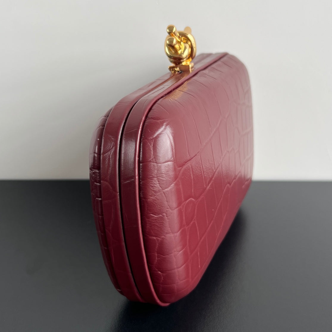 KNOT 19 IN BURGUNDY RED CROCODILE PATTERN CALFSKIN