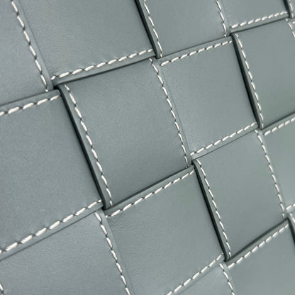 LARGE CASSETTE POUCH 35 IN GUNSMOKE CALFSKIN