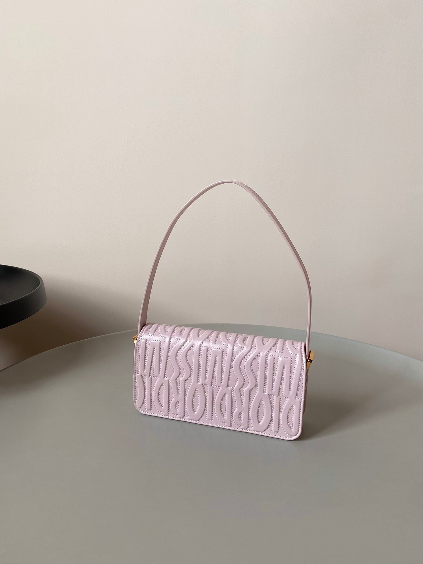 MEDIUM FLAP BAG 22 IN BABY PINK QUILTED ALLOVER CALFSKIN