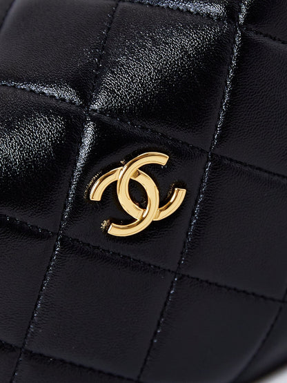 HOBO BAG 18 IN BLACK SOFT LAMBSKIN GOLD CHAIN