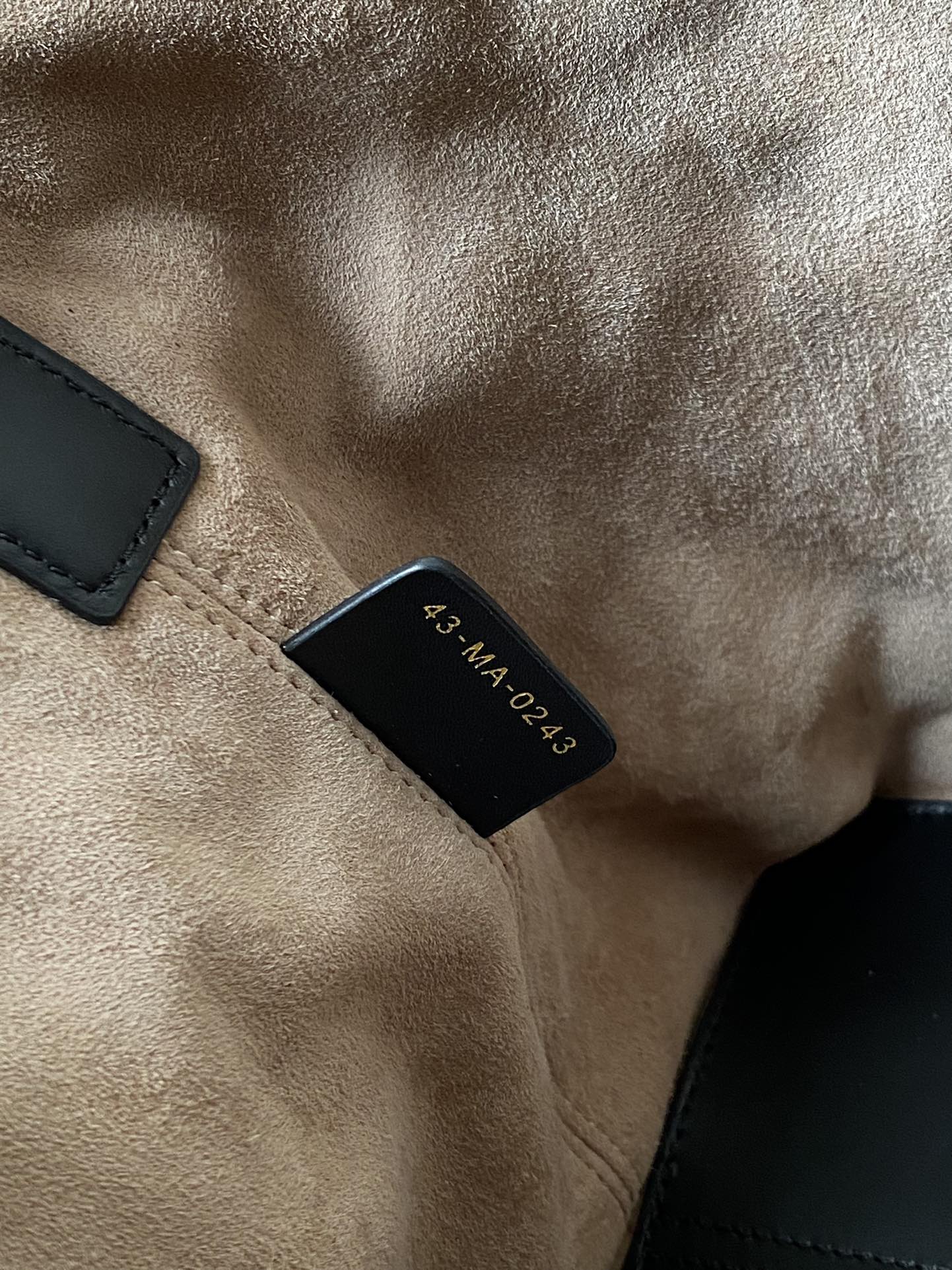 MEDIUM TOUJOURS BAG 28 IN BEIGE CANNAGE CALFSKIN BLACK STRAP