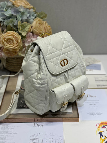 MEDIUM CARO BACKPACK 27 IN WHITE MACROCANNAGE LAMBSKIN