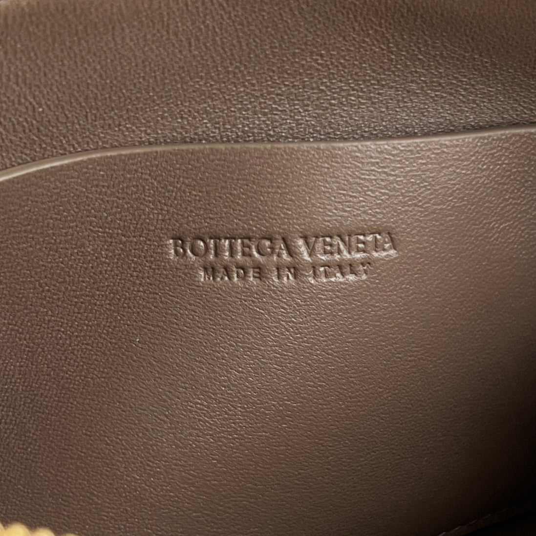 CONCERT POUCH 18 IN MEDIUM BROWN LAMBSKIN