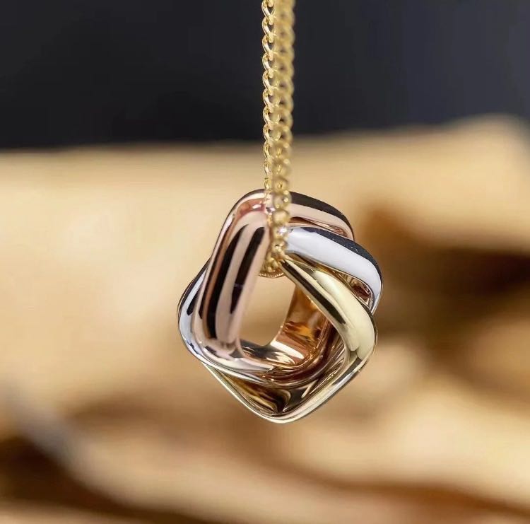 [AURORA]TRINITY NECKLACE GOLD SMALL MODEL