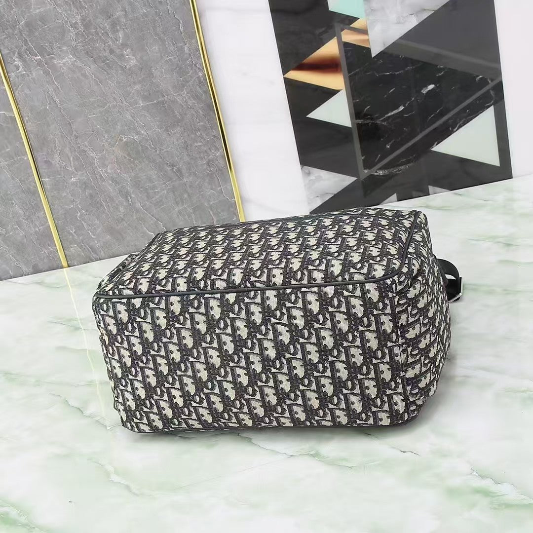 Oblique Classic Monogram Canvas Bag