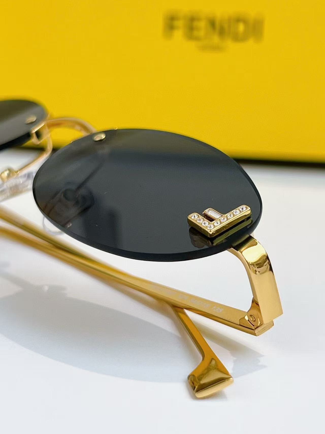 Double F frameless sunglasses