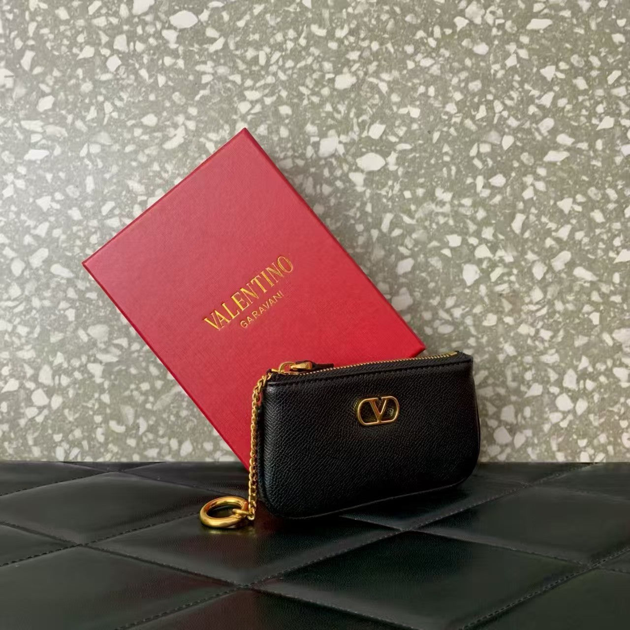 VA GARAVANI SUPERSTAR LEATHER KEY CASE