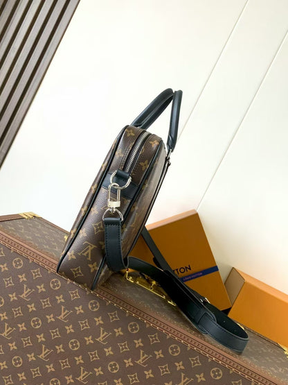 PORTE- DOCUMENTS VOYAGE NM HANDBAG 36 IN BROWN DAMIER