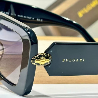 Square-framed Snake-patterned Black-rimmed Sunglasses