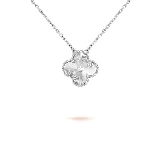 [AURORA]CLOVER  15MM DIAMOND LASER NECKLACE SILVER
