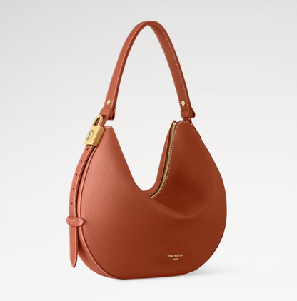 LOW KEY COOKIE MM 32 IN COGNAC BROWN CALFSKIN GOLD HARDWARE