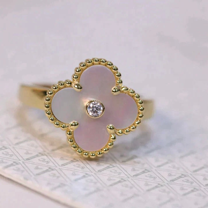 [AURORA]CLOVER PINK MOP RING GOLD DIAMOND