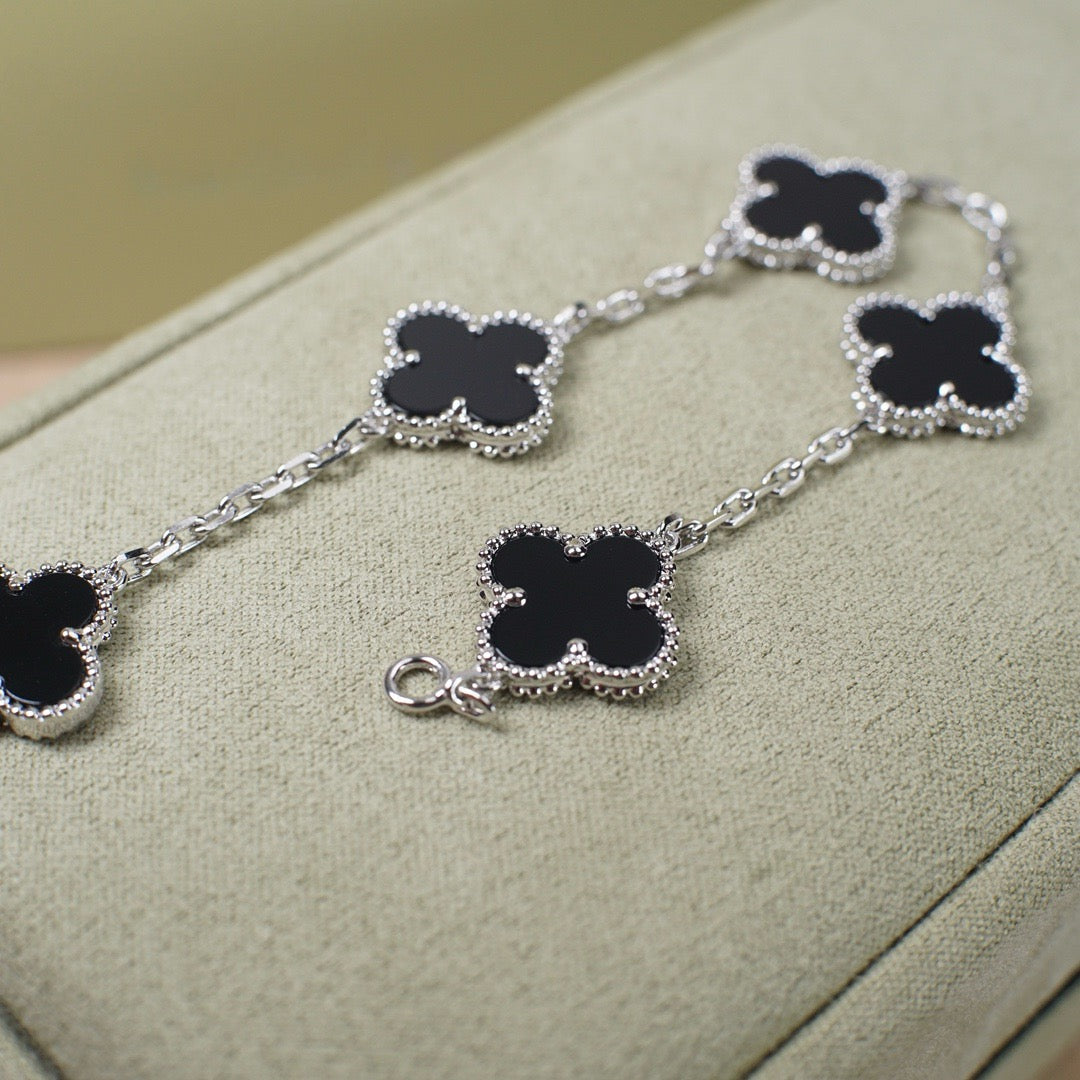[AURORA]CLOVER 5 MOTIF ONYXS  BRACELET SILVER